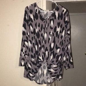 Long sleeve v neck twist top Sz XL